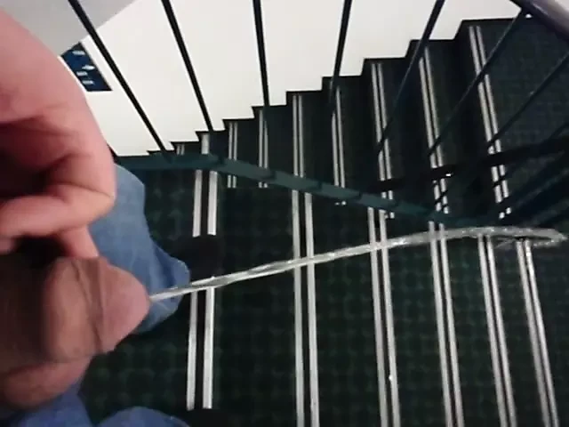 Pissing in stairs