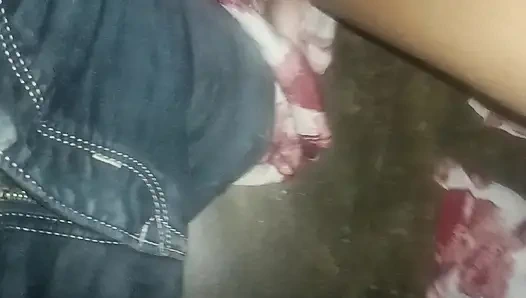 Сводный брат и спальня