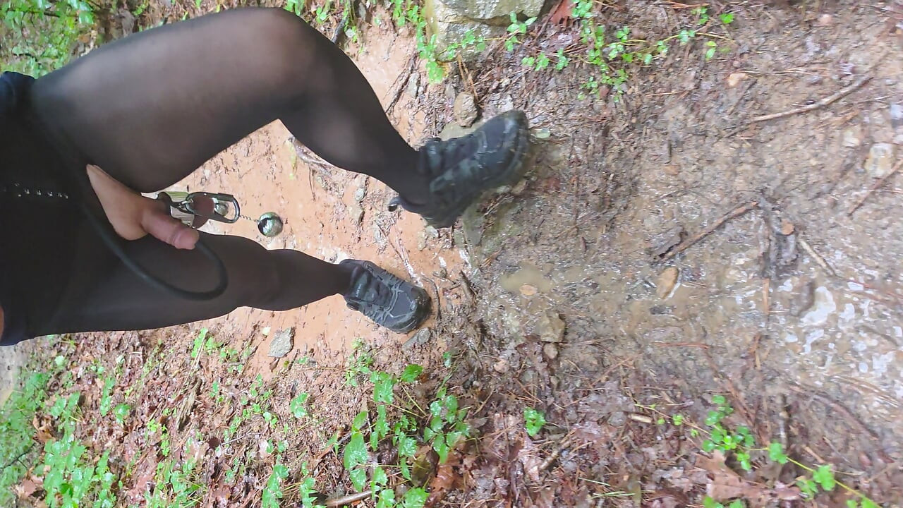 pantyhose peehole public