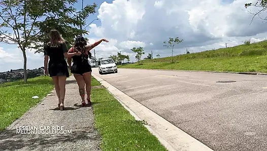 Brasilianische bBW & dünne lesben Autofahrt Stillzeit