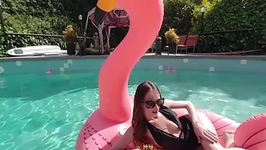 BaDoinkVR принимая фото для Jillian Janson, получит вас глубоко в ее тугую киску, часть 1