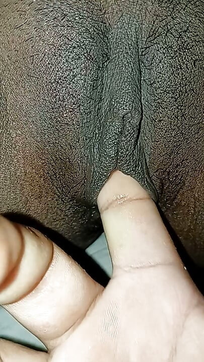 性感Bhabhi手指自慰