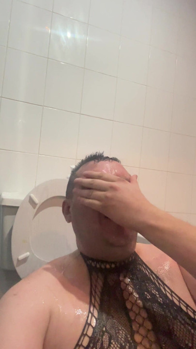 Fat piggy drinking and covered in his own piss