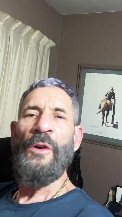 Pegue esse pau e aproveite, macho, livre-se de mim. Muito gostoso