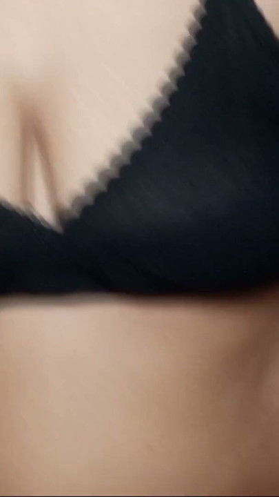 Beautiful Girl Red Saree Big Boobs Press – Indian Desi Hot Video | Clip 1