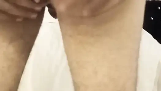 Beni edepsiz yapmak için bir yarak istiyorum. Evlilik için özgür bir kadın istiyorum.