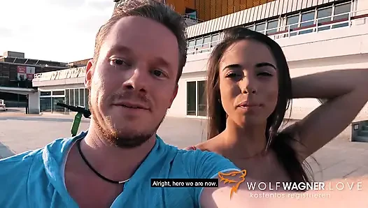 Ateşli erkek delisi Anastasia sikini patlatıyor! WOLF WAGNER