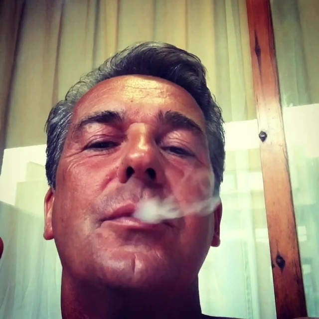 smoke cuba cigar