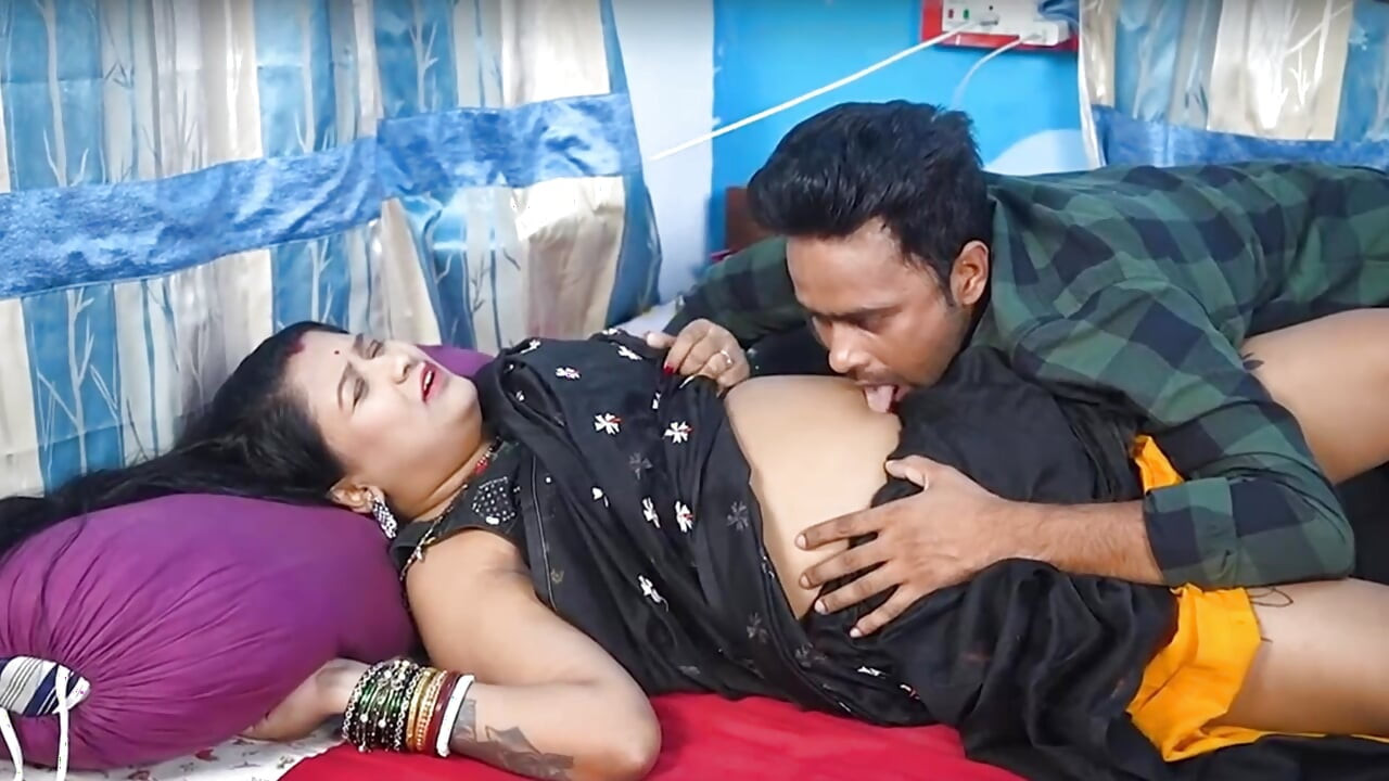 Gevar Bhabhi sex ..