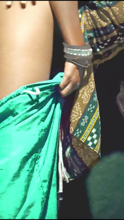 Village bhabhi ko dragon condom ke sath chudai | Clip 3