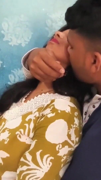 ช่วงเวลาที่น่าจดจําจาก "สาววิทยาลัยมาเดินเตร่กับแฟนหนุ่ม - บอกครอบครัวให้ไปวิทยาลัย - เอาท์ดอร์"