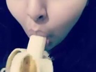 Vittoria and her banana