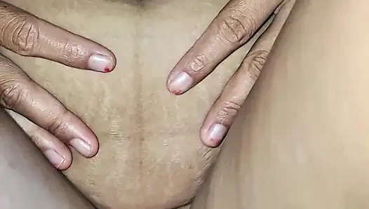 Enjoying the beautiful sister-in-law's pussy