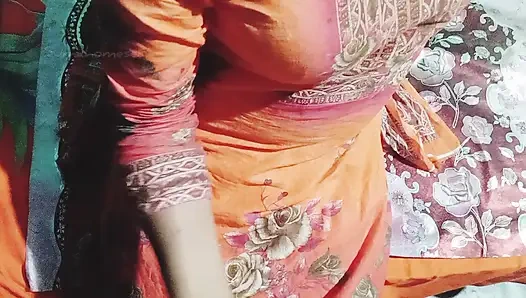 Hintli kadın ve hizmetçi seks videosu