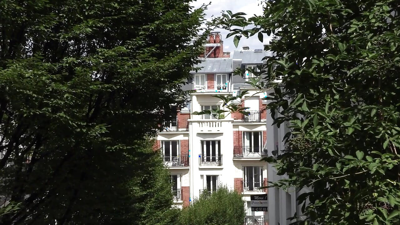 可愛豐滿的鄰居吸我的大雞巴 7566 1