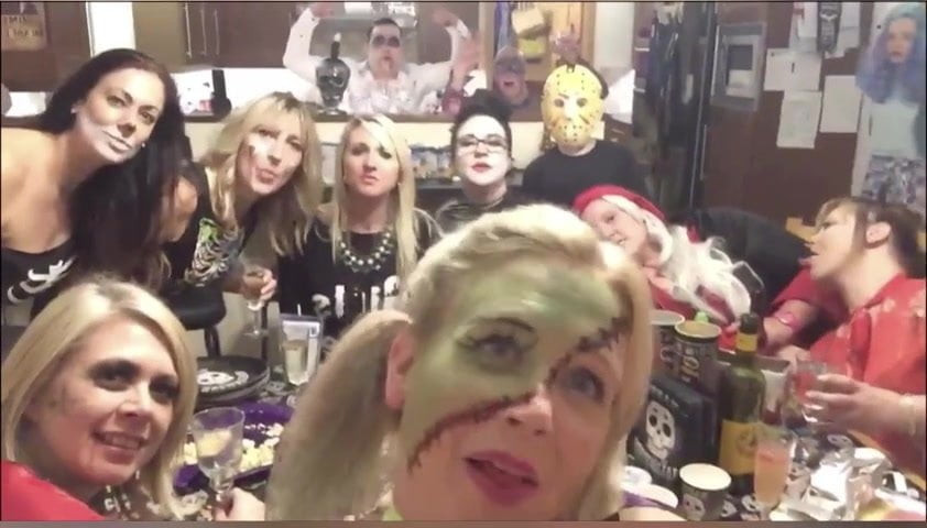MANY HORNY MILFS!!