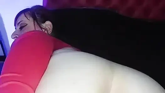 Deine betrügende freundin holt schwänze im fitnessstudio auf! Sie nimmt den größten schwanz nach hause! JOI Argentina 2