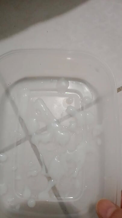 कौन मेरा खाना चाहता है