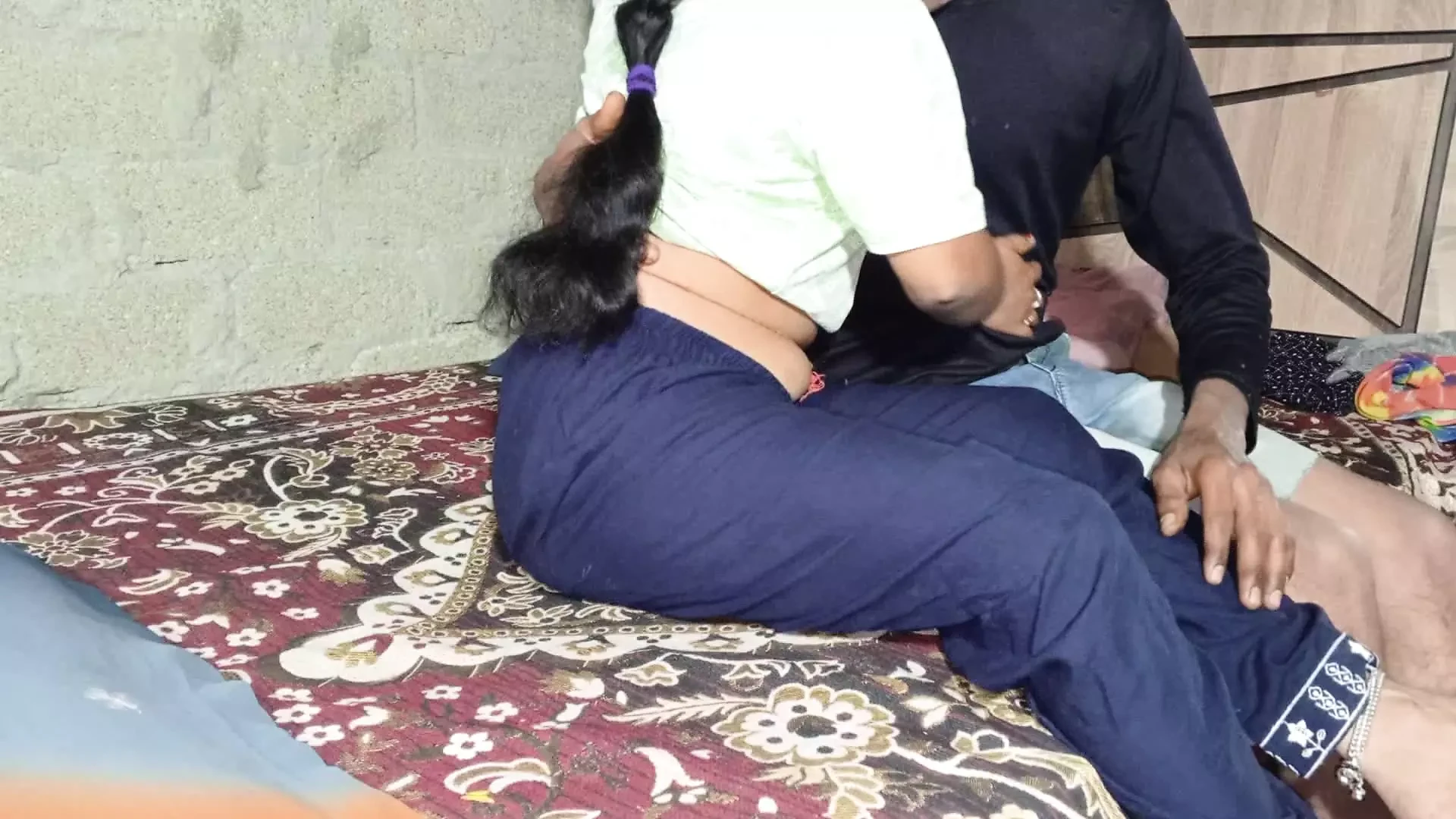 Village indien, sexe romantique avec ma copine desi, vidéo complète en hindi