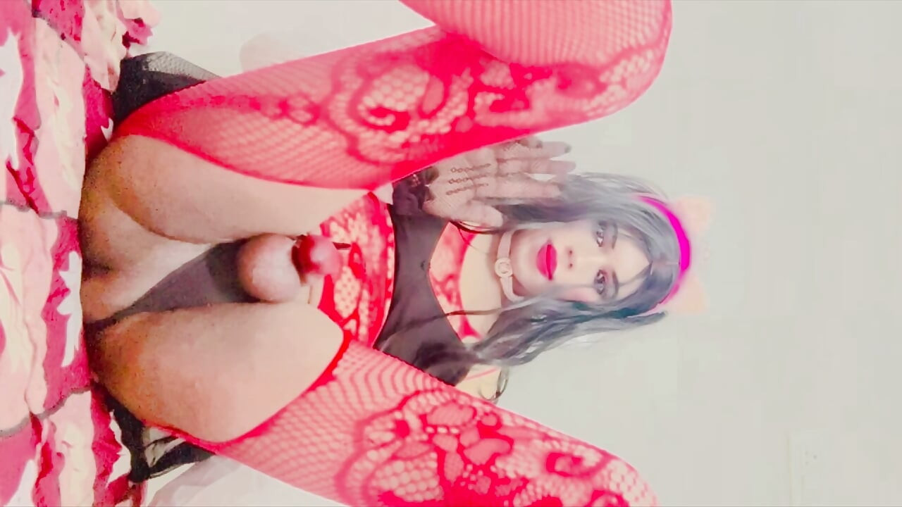 Veronika69 kırmızı file şişe kabak farklı pozlar yüksek sesle inliyor