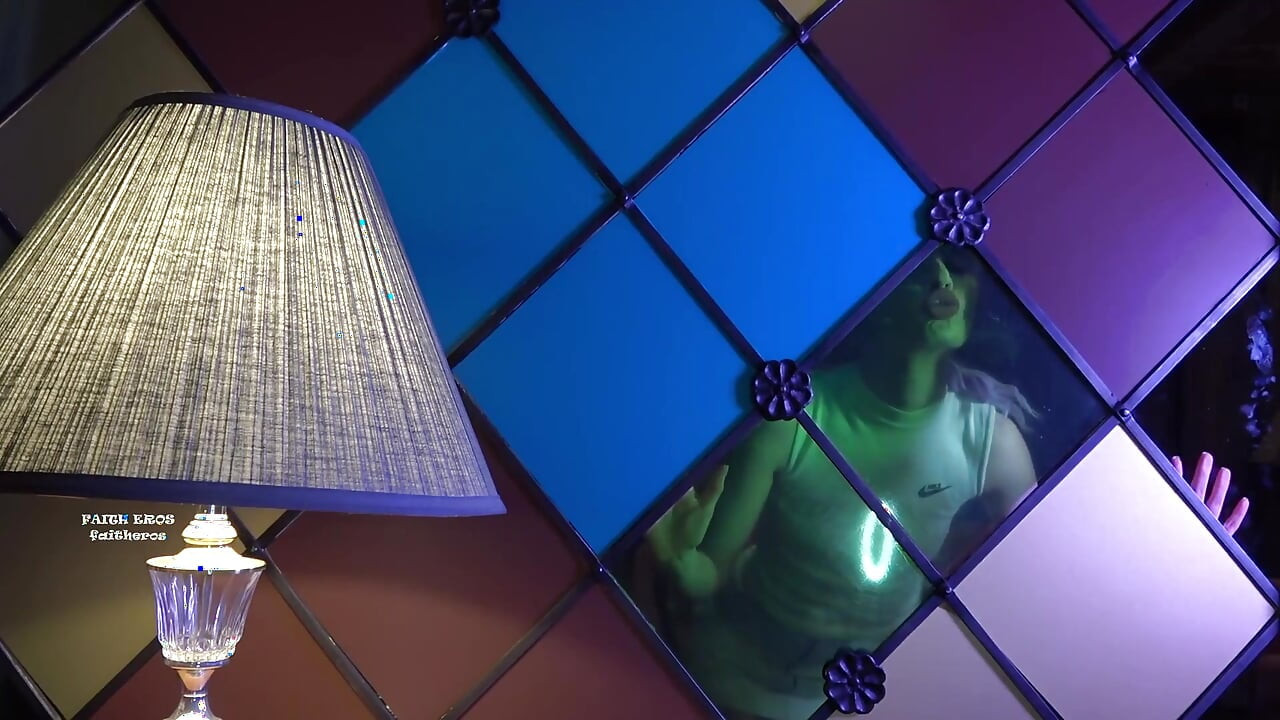 Kiss Your Stepmother as if She Was Your Girlfriend