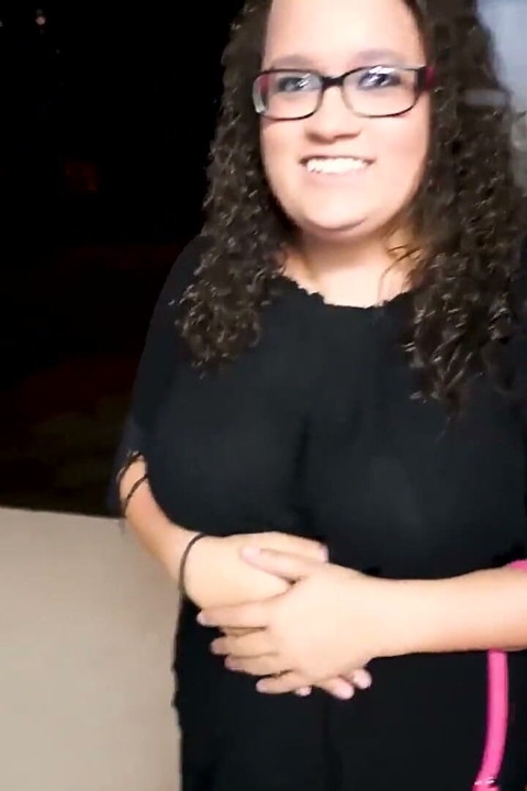 Harper B Curvy Busty Brunette Soft Rimjob Flows Into Deep Throat Cum