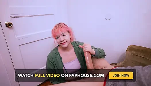 Femdom Gym Bully
