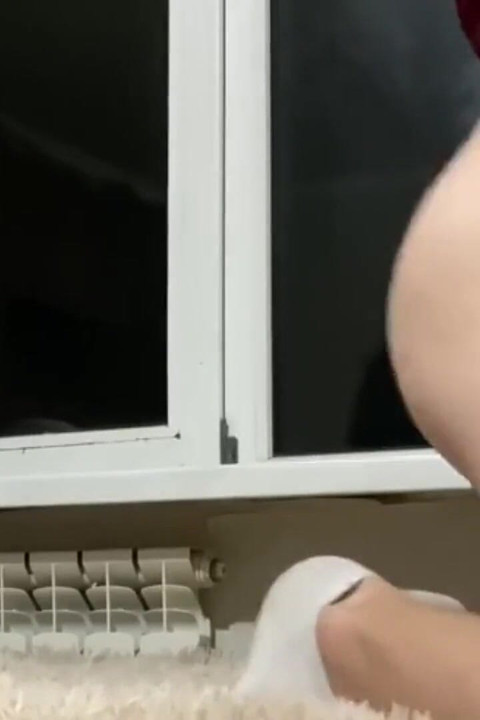 18-year-old Virgin Freshman Fucks Me at Night in the Dorm