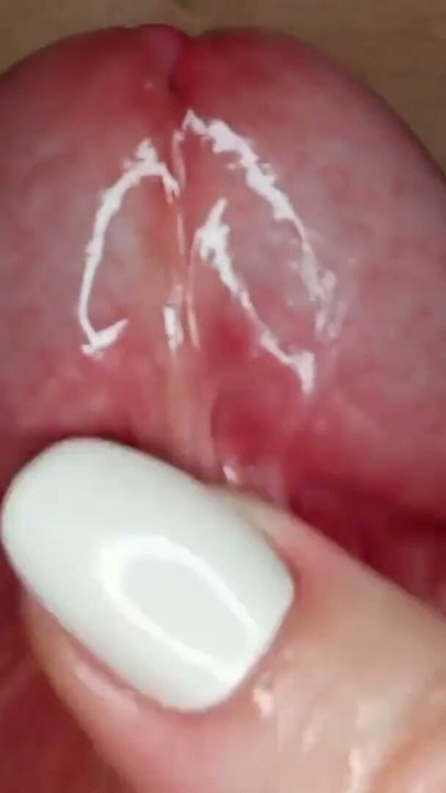 সে তার frenulum আদর করে এবং সে দ্রুত বীর্যপাত করে। | Clip 2