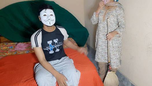 Indisches zimmermädchen vom hausbesitzer gefickt, hindi analsex, virales video