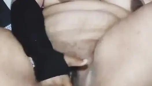 Savita yenge hintli desi siyah amcığı parmaklıyor savita yengeyi parmaklamanın tadını çıkarıyor