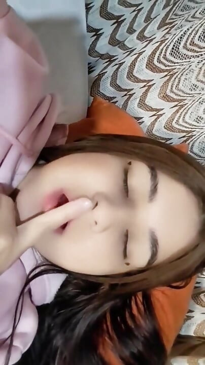 Gadis Masturbasi