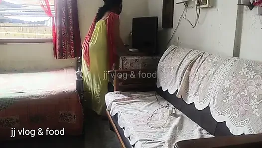 Hintli desi üvey kız kardeş Hintçe ses kaydında amını sikiyor