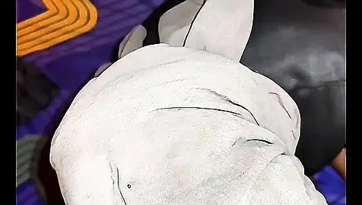 Masum ve dindar üvey kız kardeşime ilk kez seks yapmayı öğretiyorum