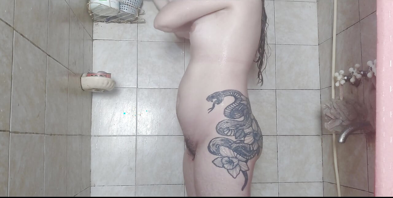La ducha de ayer mientras me afeitaba el pelo de la axila