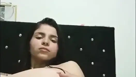 My Girlfriend Masturbates Her Ass for Me