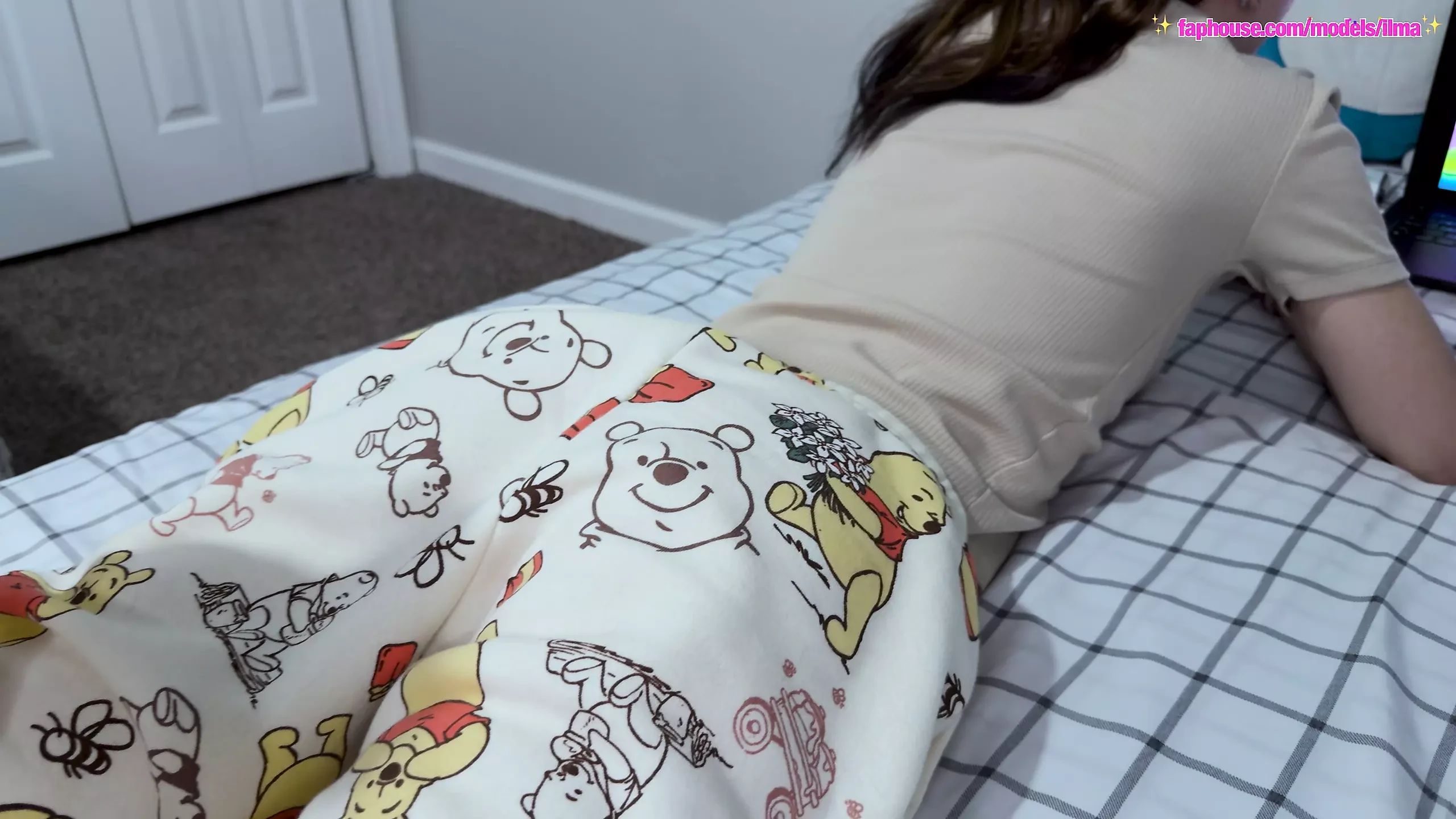 Beautiful Skinny Teen Gets Filled with Cum!