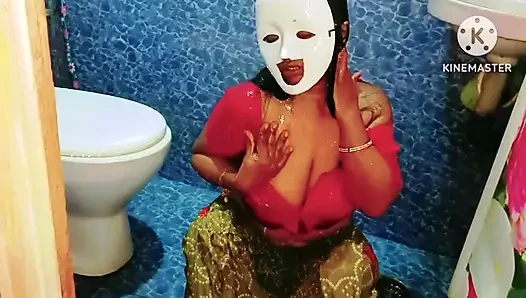 Gadis sange india lagi asik mandi sambil pakai kain sosis dan baju merah - wajib nonton video lengkapnya