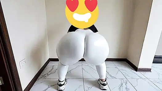 Cewek pantat montok ini lagi goyangin pantat bahenolnya