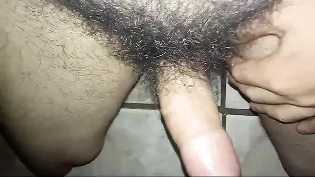 I had a good cumshot in the bathroom. it was so pleasurable! I want to cum in your mouth and fill it with hot cum!
