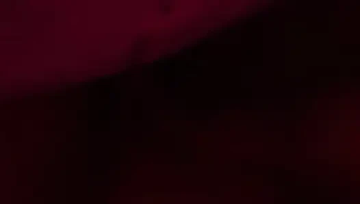 Aku nyepong kontolnya sambil dia jilat jari kaki seksiku