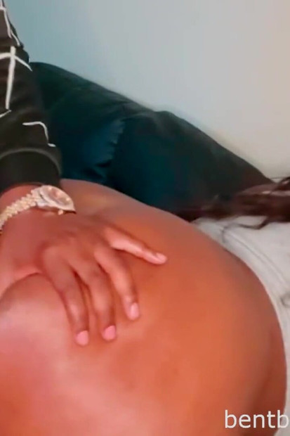 Casting di sofa Diana yang kotor