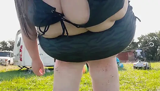 Игры на улице с твоей толстой богиней