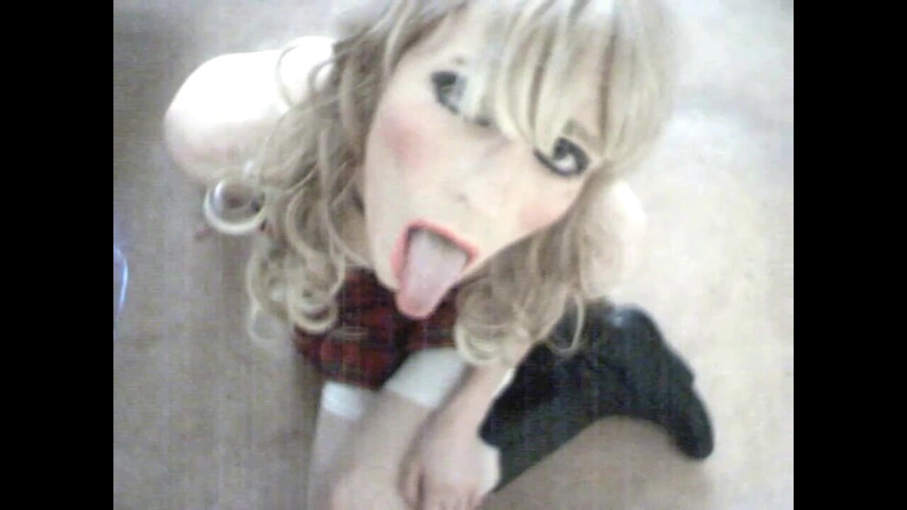 Dumb Sissy Sandra