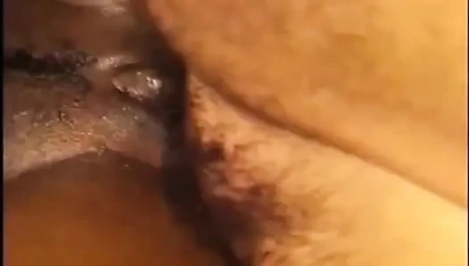 Pesta seks penetrasi memek dan dildo disepong sama kontol besar