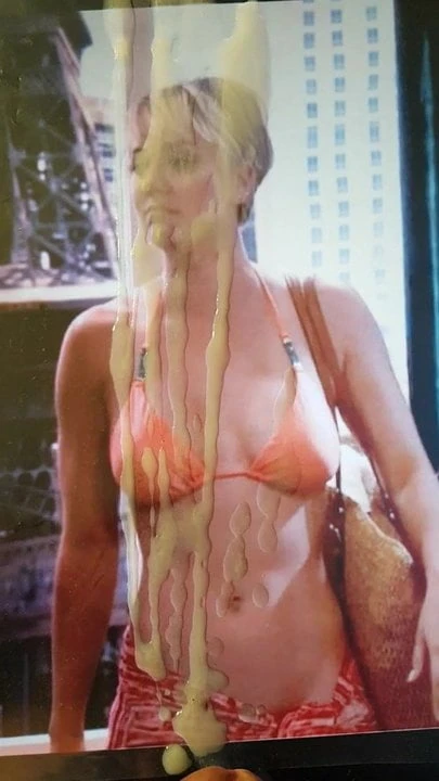 Kaley Cuoco cumtribute
