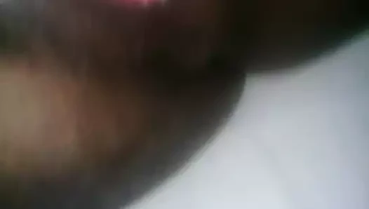 गीली चूत मैस्टर्बेटिंग