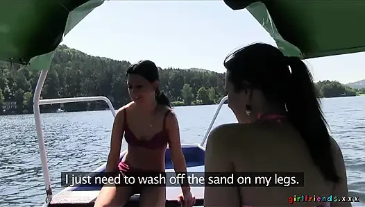 Girlfriends XXX - Групповой лесбийский секс на публике
