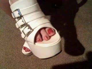 Cum on my heels 1