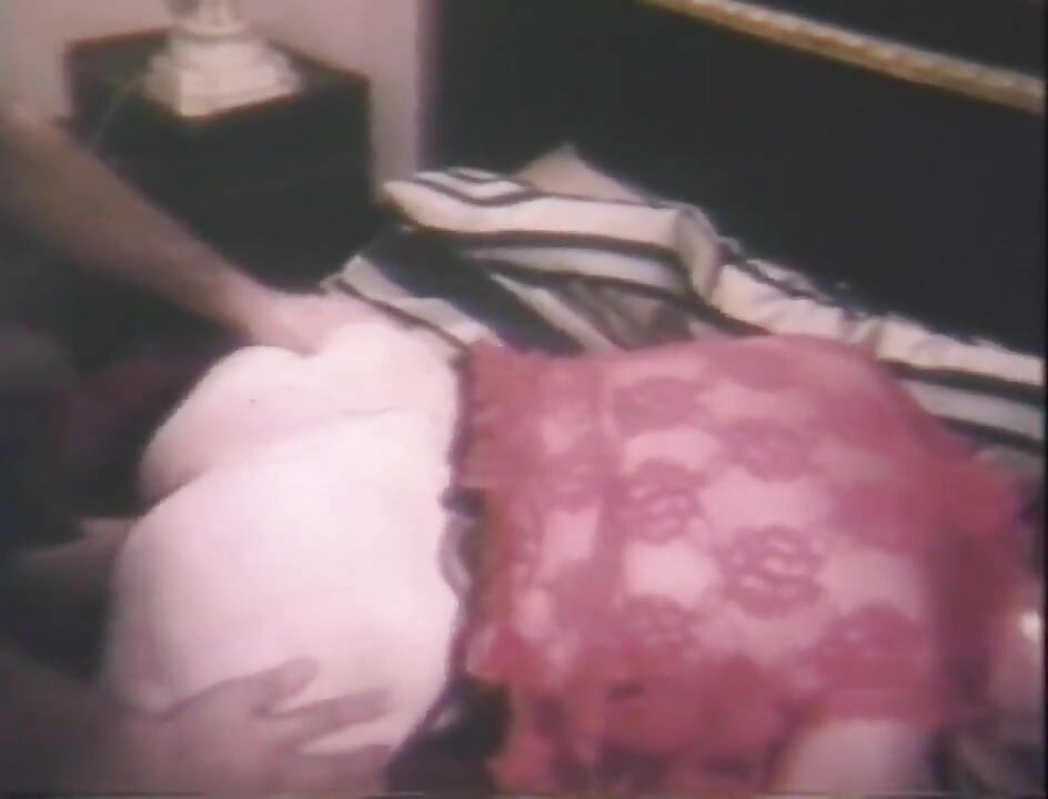A big cock for a vintage bitch
